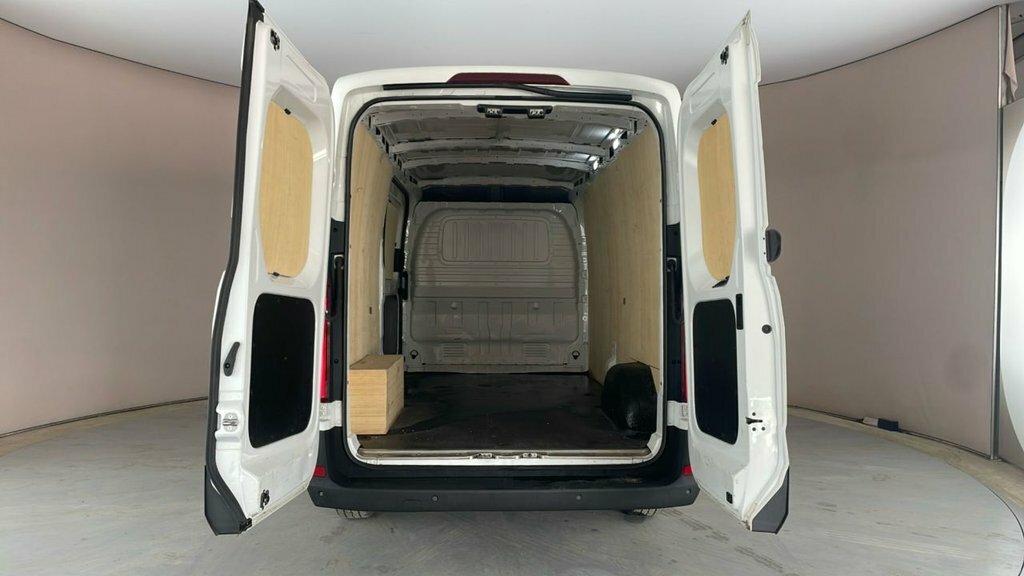 Maxus Deliver 9 Mpv White #5