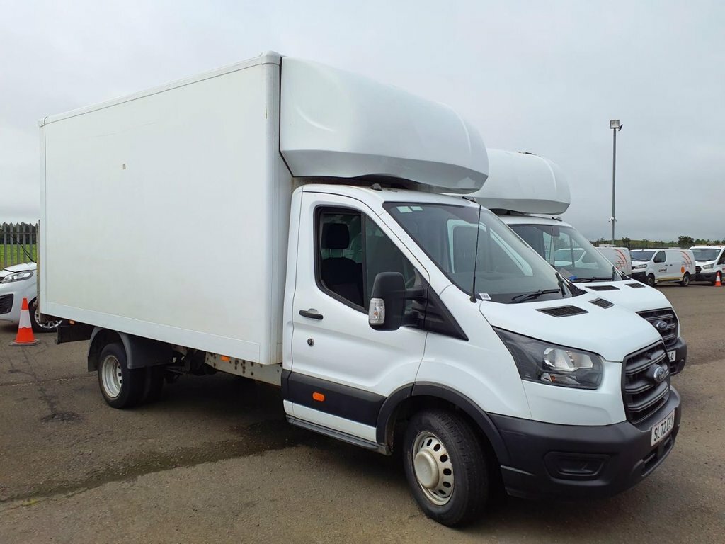 Ford Transit Custom 2L Leader White