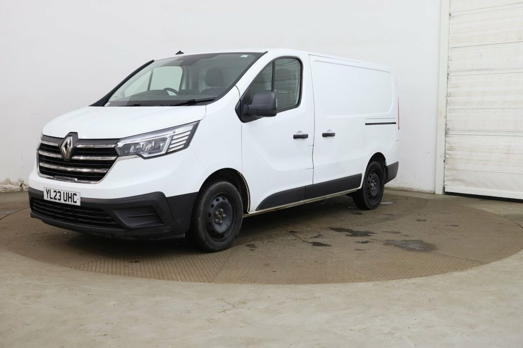 Renault Trafic 2L Advance White #3