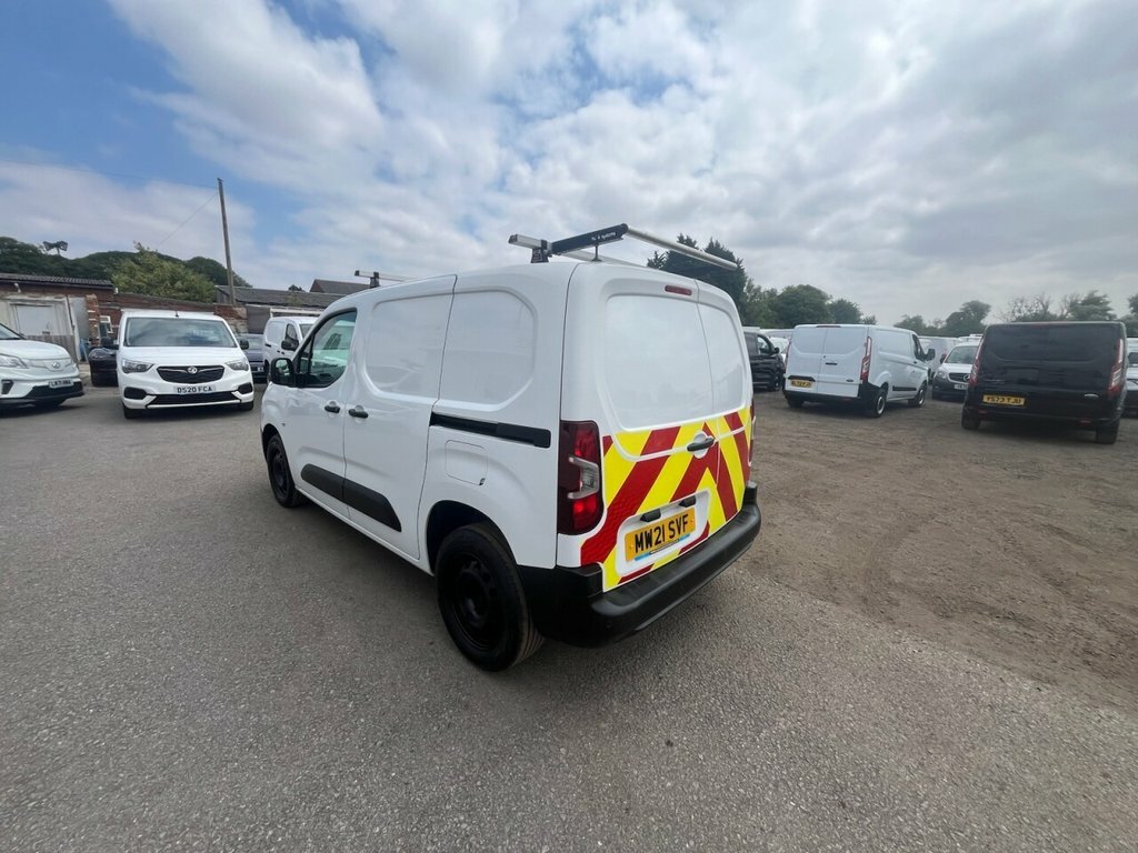 Peugeot Partner 1.5L Professional White #2