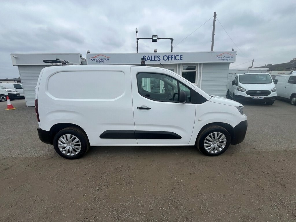 Peugeot Partner 1.5L Professional White #4