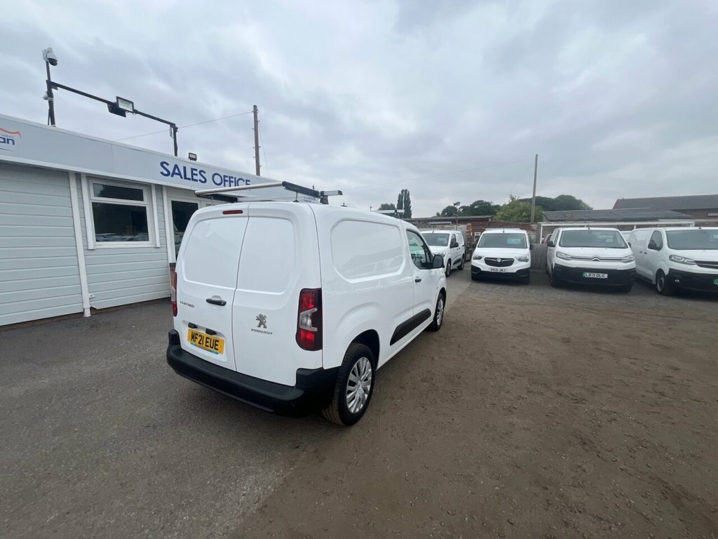 Peugeot Partner 1.5L Professional White #6