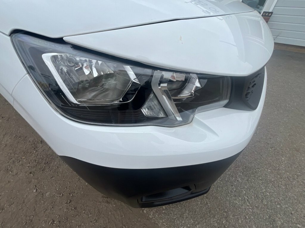 Peugeot Partner Professional Premium 1.5 Black #11