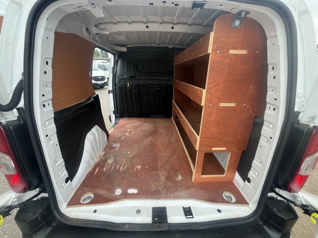 Peugeot Partner Professional Premium 1.5 Black #15