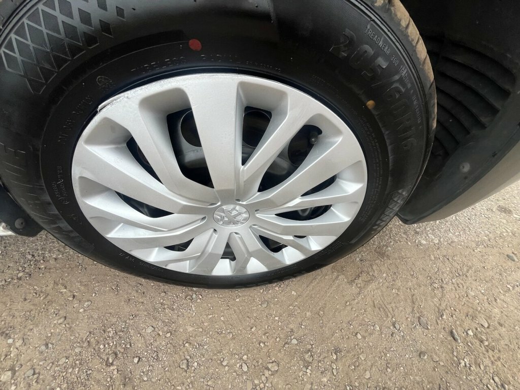 Peugeot Partner Professional Premium 1.5 Black #9