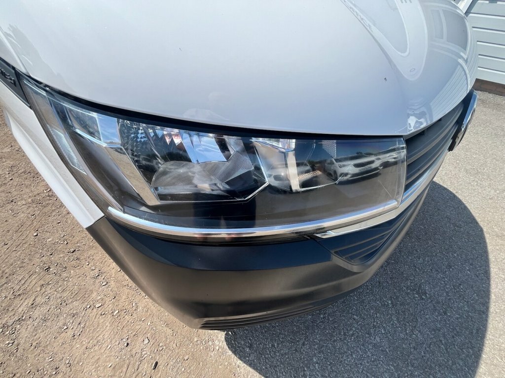 Volkswagen Transporter 2L Startline White #4