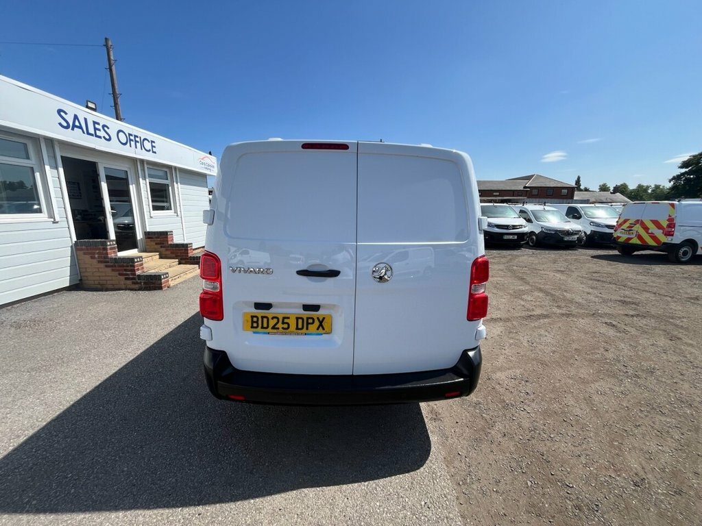 Vauxhall Vivaro 1.5L Prime 6Dr White #2