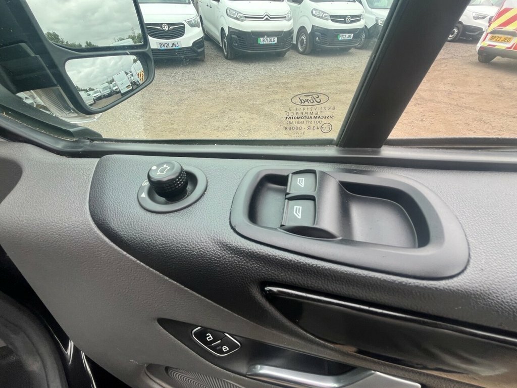 Ford Transit Custom 2.0 Ecoblue 170Ps Low Roof Sport Van Black #27