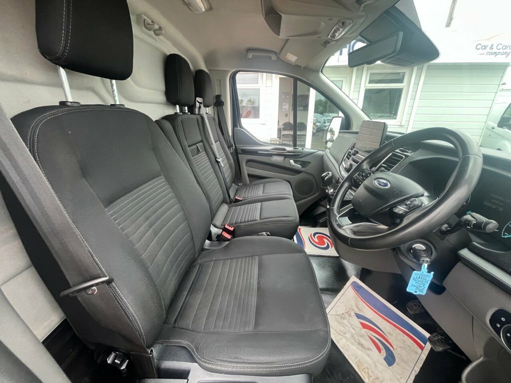 Ford Transit Custom 2.0 Ecoblue 170Ps Low Roof Sport Van Black #32