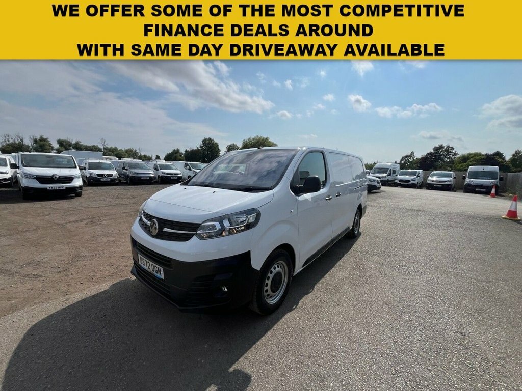 Vauxhall Vivaro 1.5L Dynamic 6Dr White