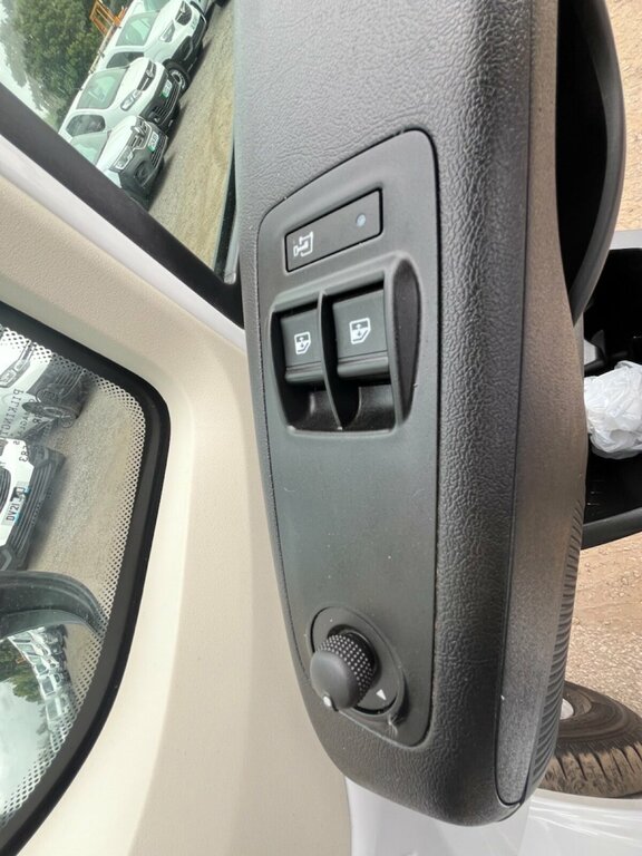 Vauxhall Movano Prime White #21