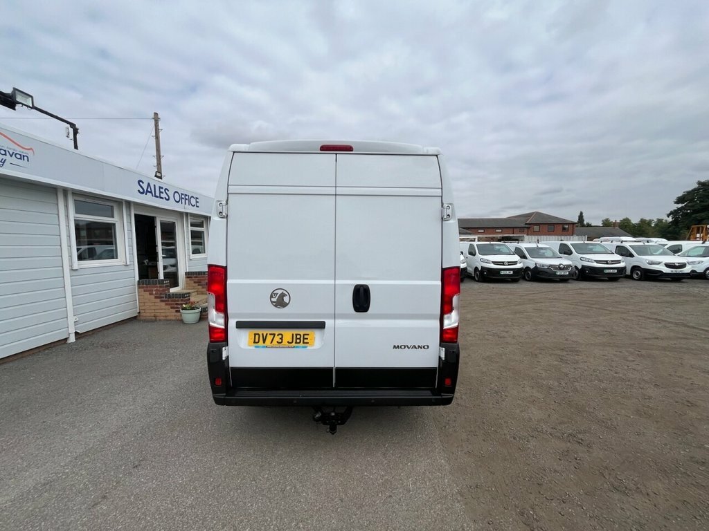 Vauxhall Movano 2.2L Prime White #2
