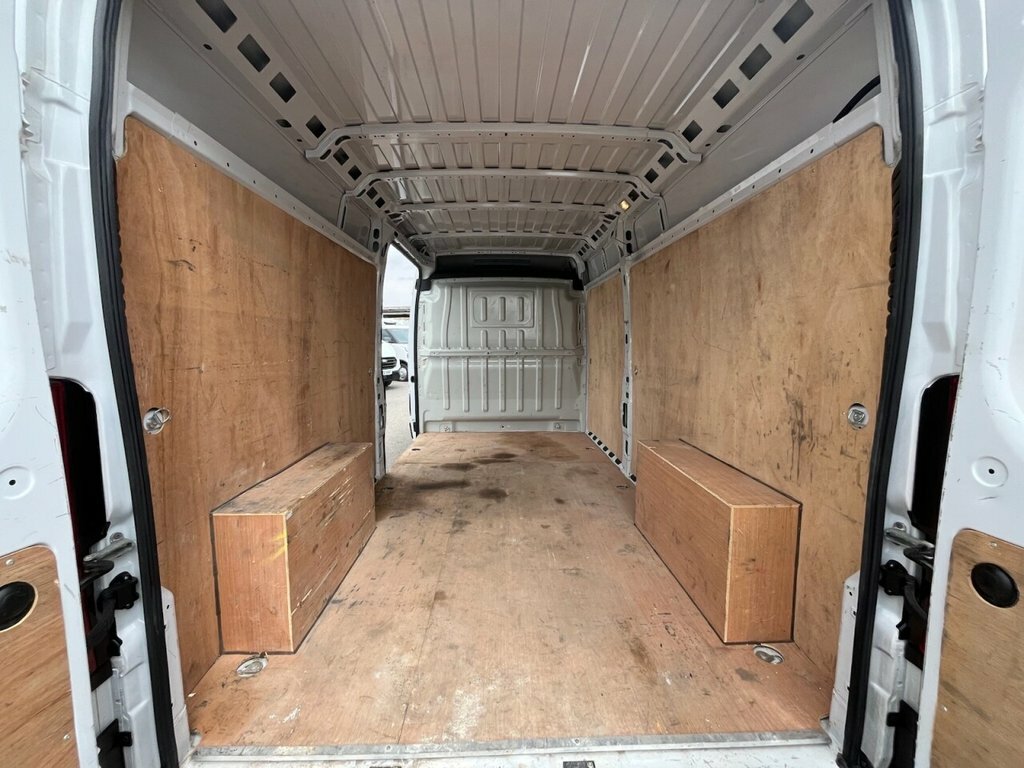 Vauxhall Movano Prime White #12