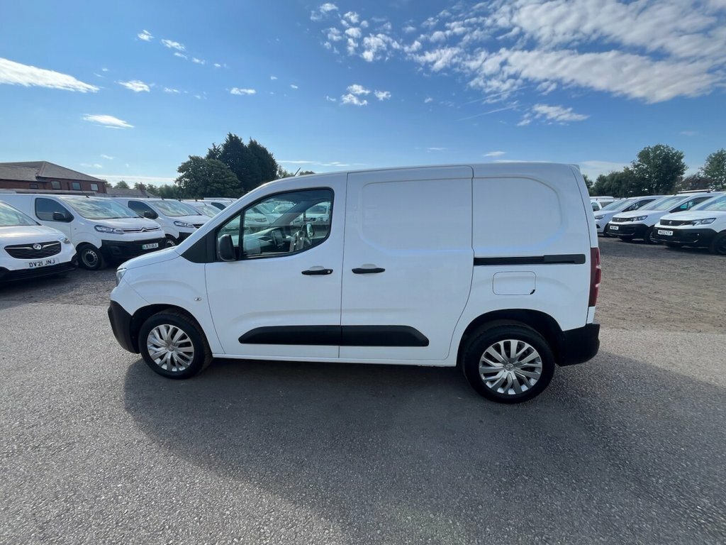 Peugeot Partner 1.5L Professional White #4