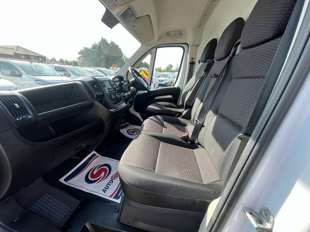 Vauxhall Movano 2.2 Turbo D 140Ps H2 Van Dynamic White #13