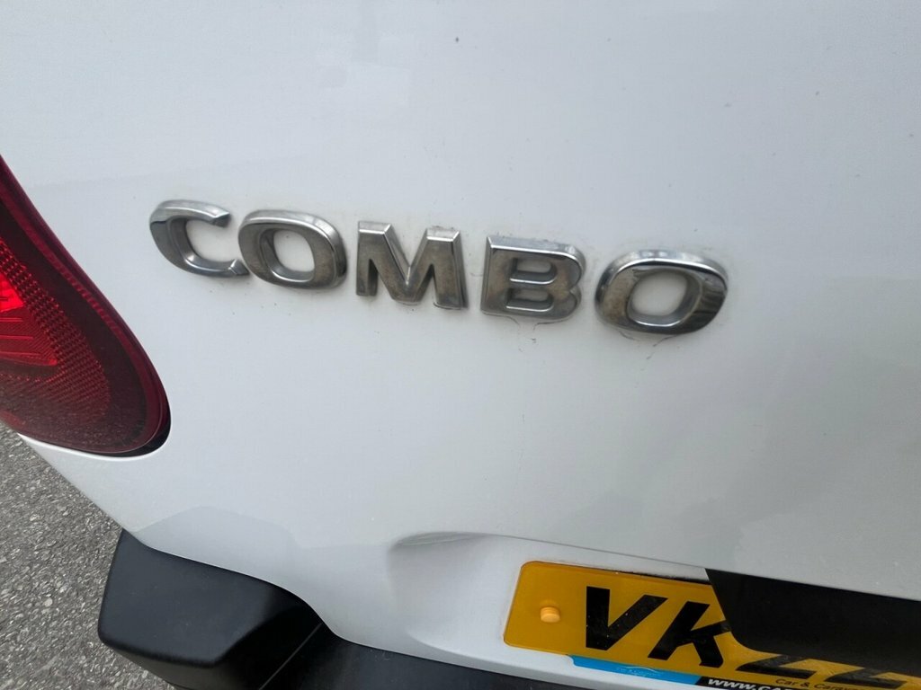 Vauxhall Combo 2000 1.5 Turbo D 100Ps L1 H1 Sportive Van 6 Speed  #11