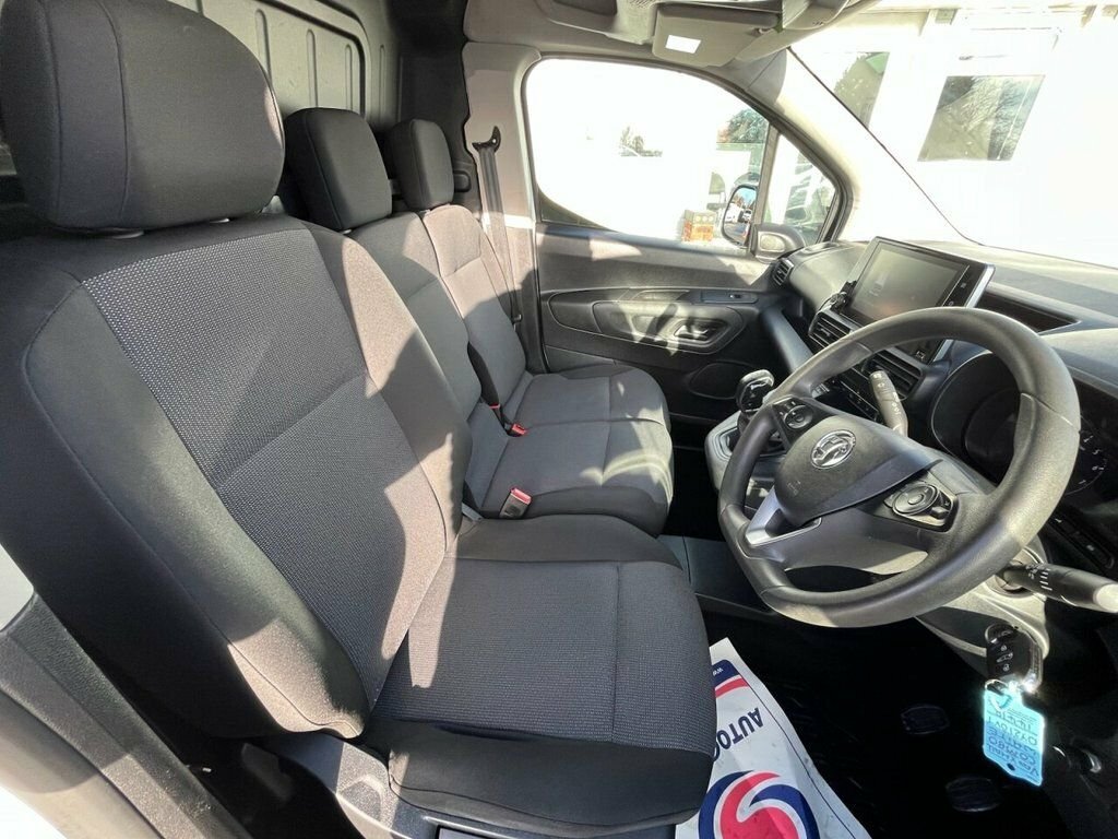 Vauxhall Combo 2000 1.5 Turbo D 100Ps L1 H1 Sportive Van 6 Speed  #31