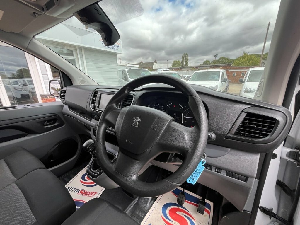 Peugeot Expert Mpv White #23