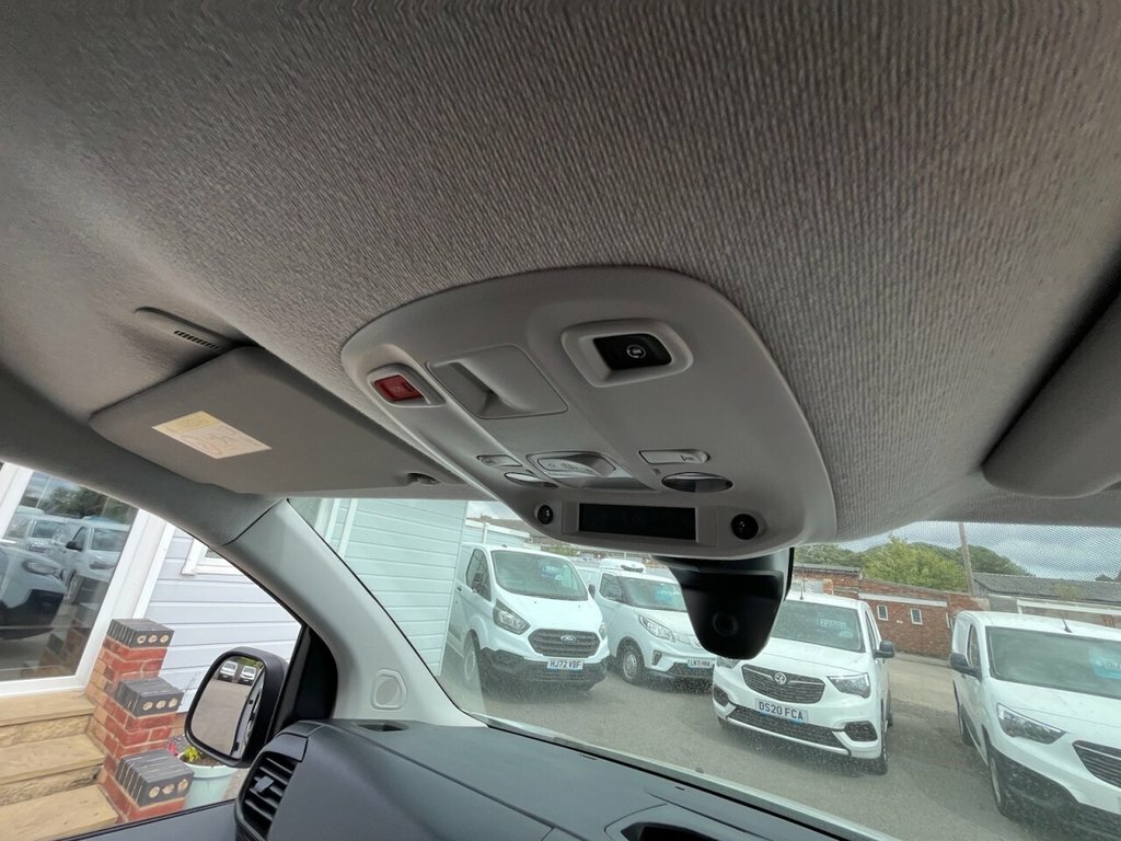 Peugeot Expert Mpv White #30
