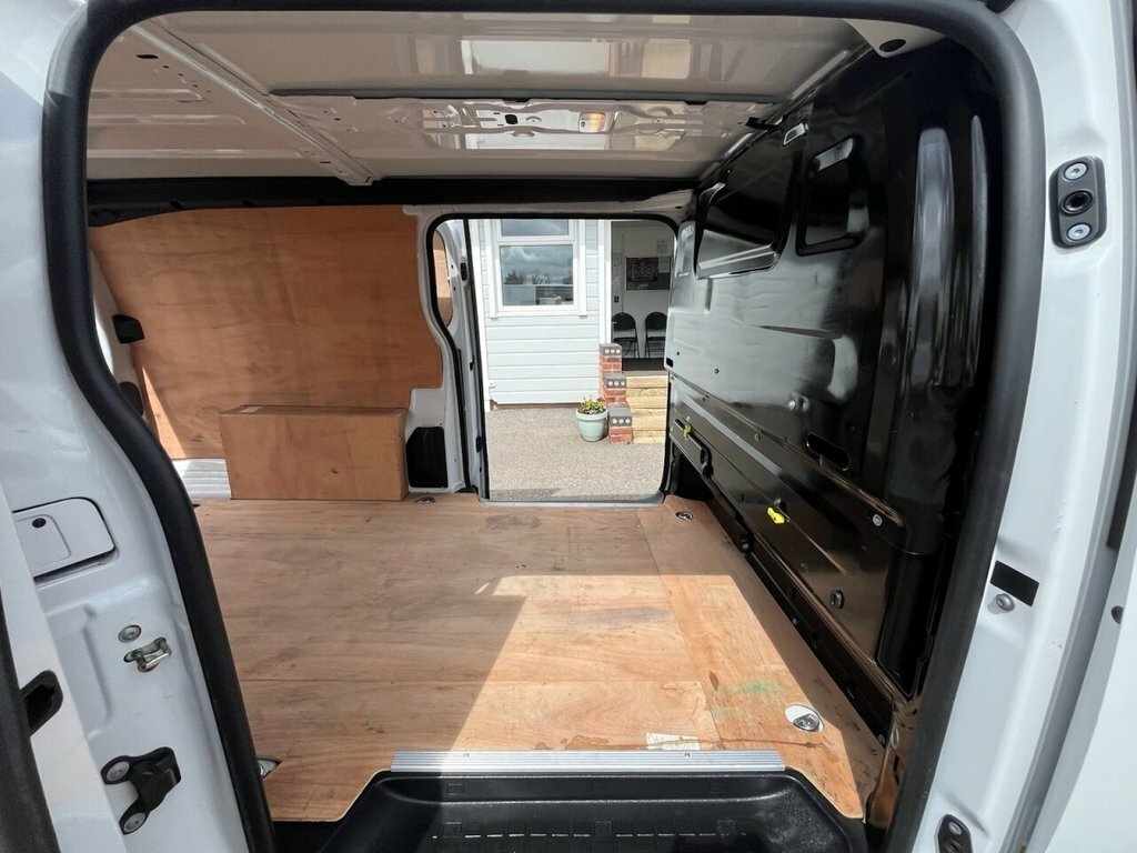 Peugeot Expert Mpv White #16