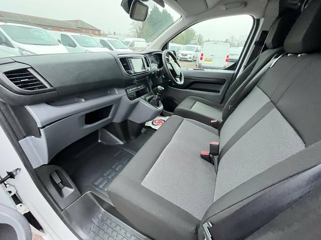 Vauxhall Vivaro Turbo D 2900 Prime Panel Van 6Dr L2 White #21