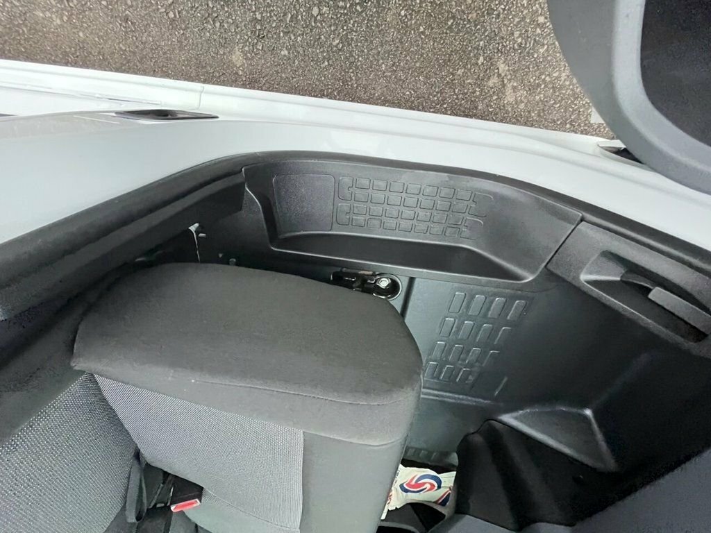 Vauxhall Vivaro Turbo D 2900 Prime Panel Van 6Dr L2 White #20