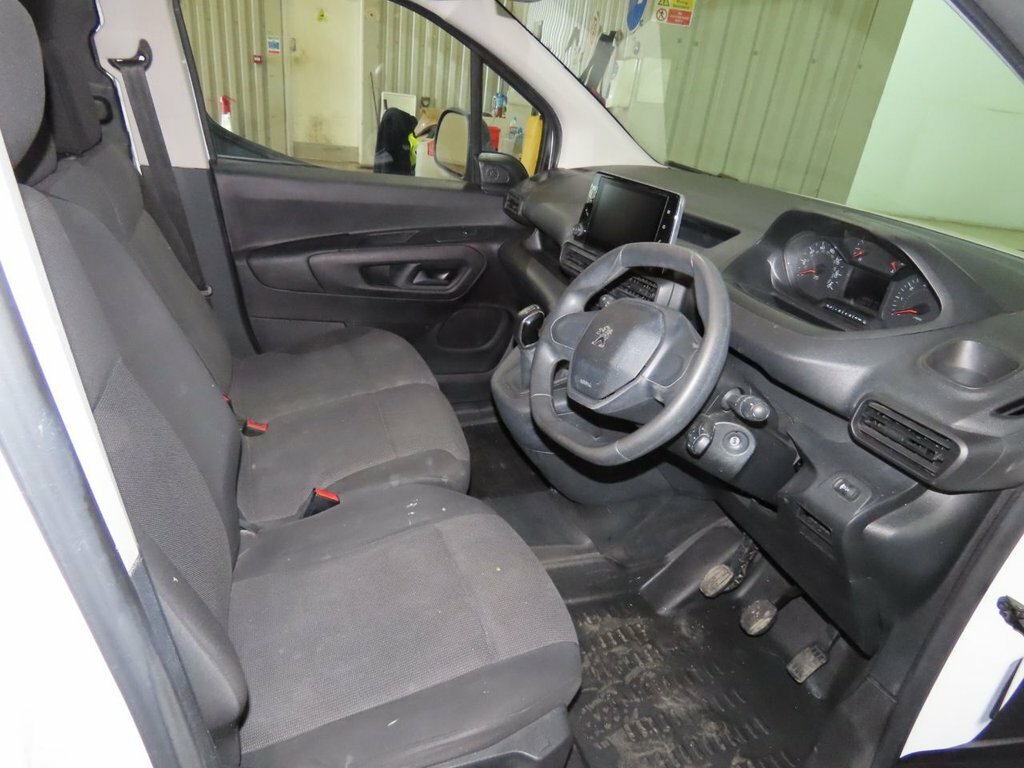 Peugeot Partner Partner Professional Premium Blue Hdi Grey #9