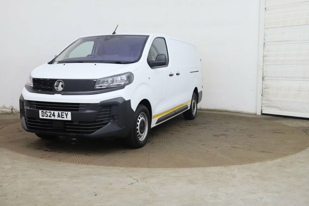 Vauxhall Vivaro 1.5 Turbo D 2900 Prime Panel Van 6Dr White #9