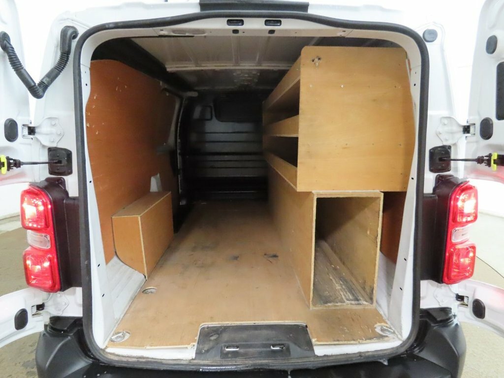 Vauxhall Vivaro 1.5 Turbo D 2900 Prime Panel Van 6Dr White #8