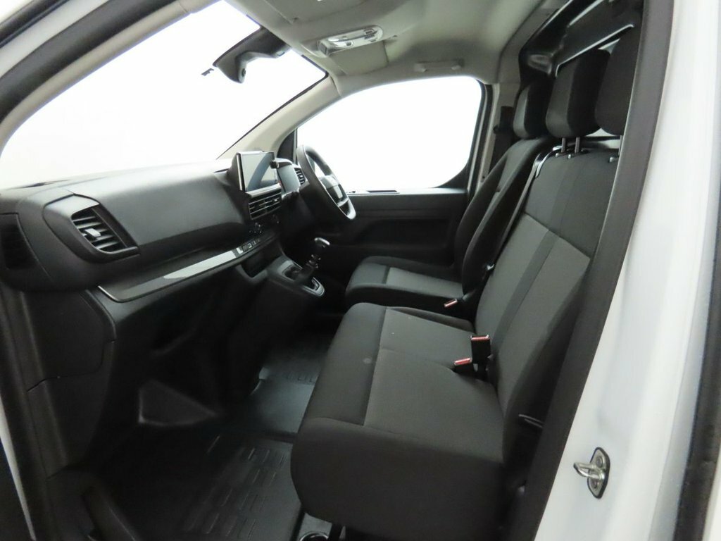 Vauxhall Vivaro 1.5 Turbo D 2900 Prime Panel Van 6Dr White #11