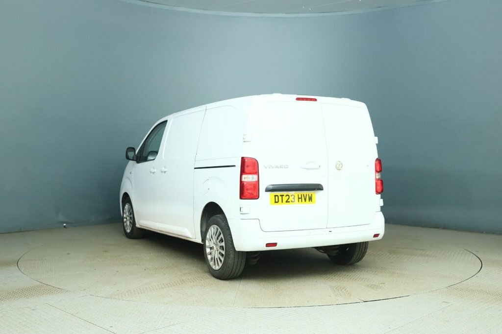 Vauxhall Vivaro 1.5L Pro 6Dr White #4