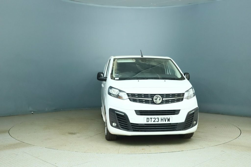 Vauxhall Vivaro 1.5L Pro 6Dr White #2