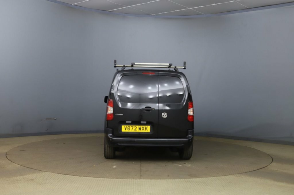Vauxhall Combo 1.5L Sportive Black #4