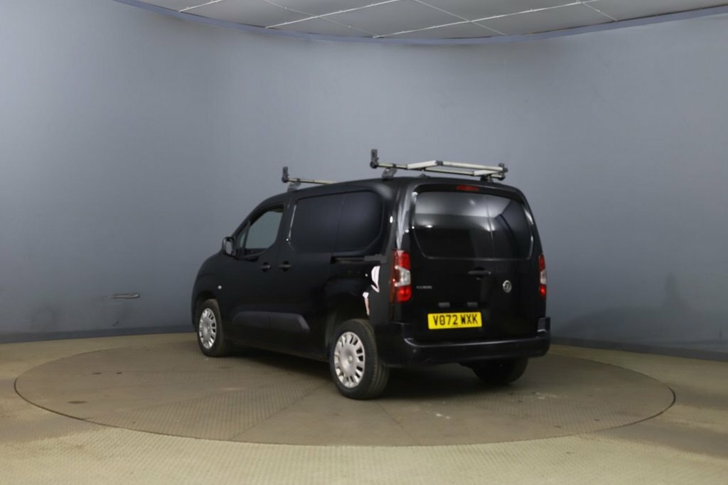 Vauxhall Combo 1.5L Sportive Black #3