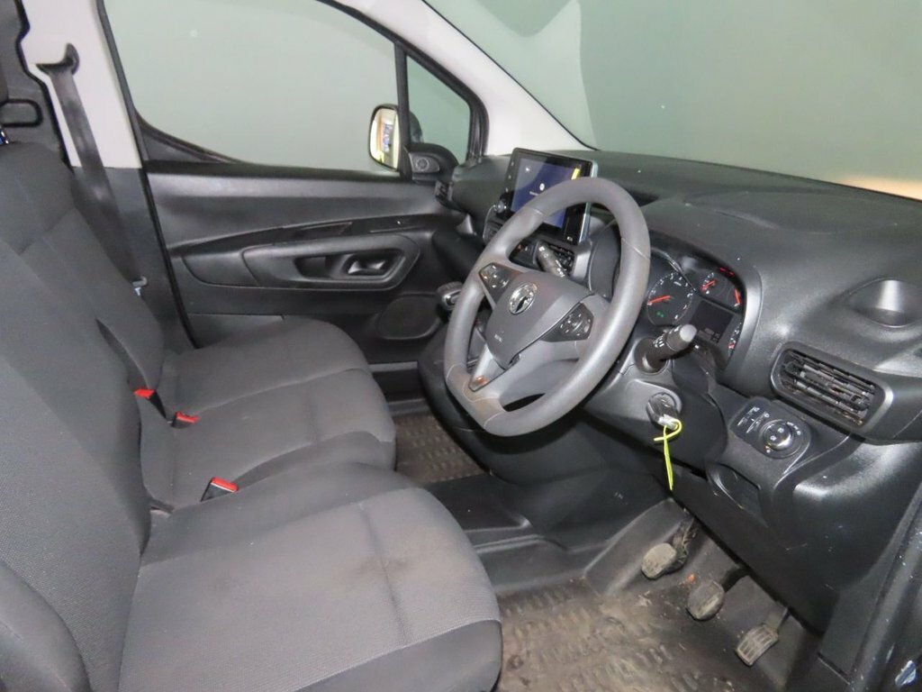 Vauxhall Combo 2300 1.5 Turbo D 100Ps H1 Sportive Van 6 Speed Grey #8