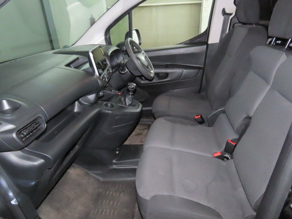 Vauxhall Combo 2300 1.5 Turbo D 100Ps H1 Sportive Van 6 Speed Grey #9