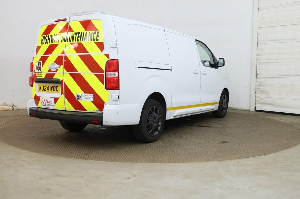 Citroen Dispatch 1.5L Driver Xl 6Dr White #6
