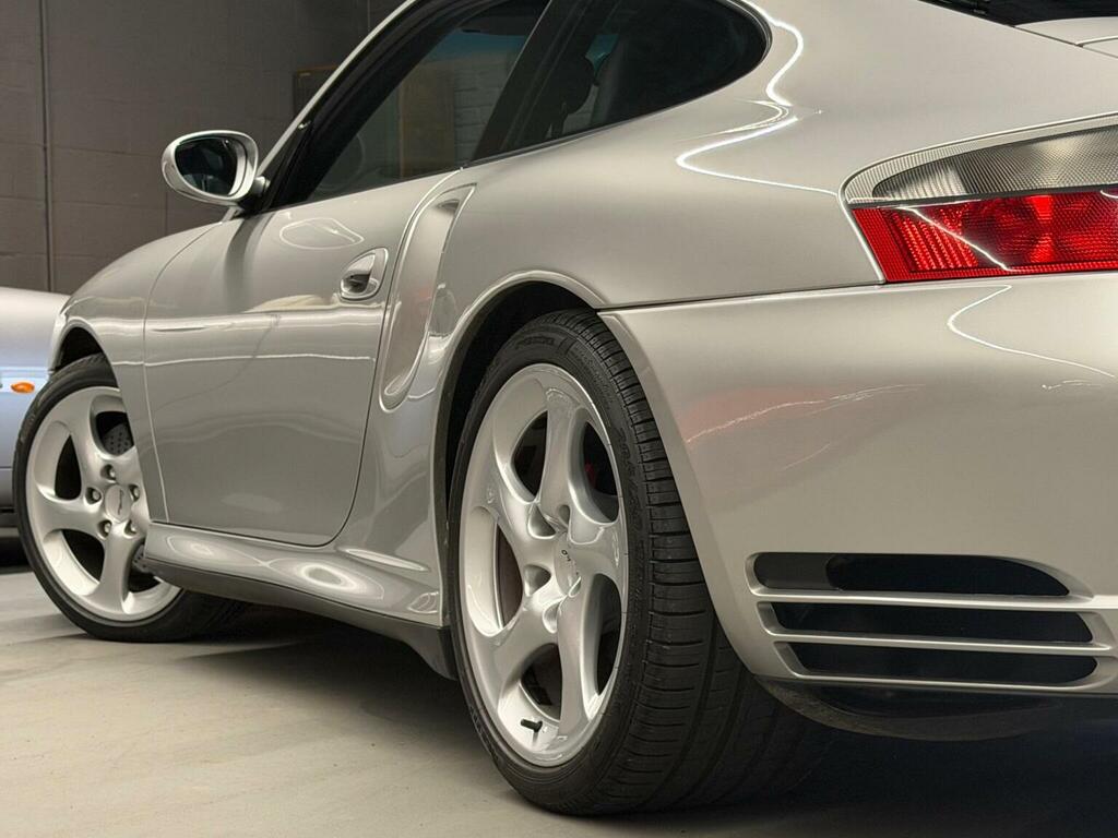 Porsche 911 Gt3 40 Black #13