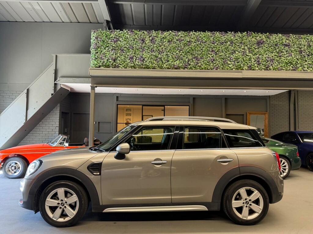 Mini Countryman Suv 1.5 Cooper Euro 6 Ss 201867 HG67VZN Silver #4