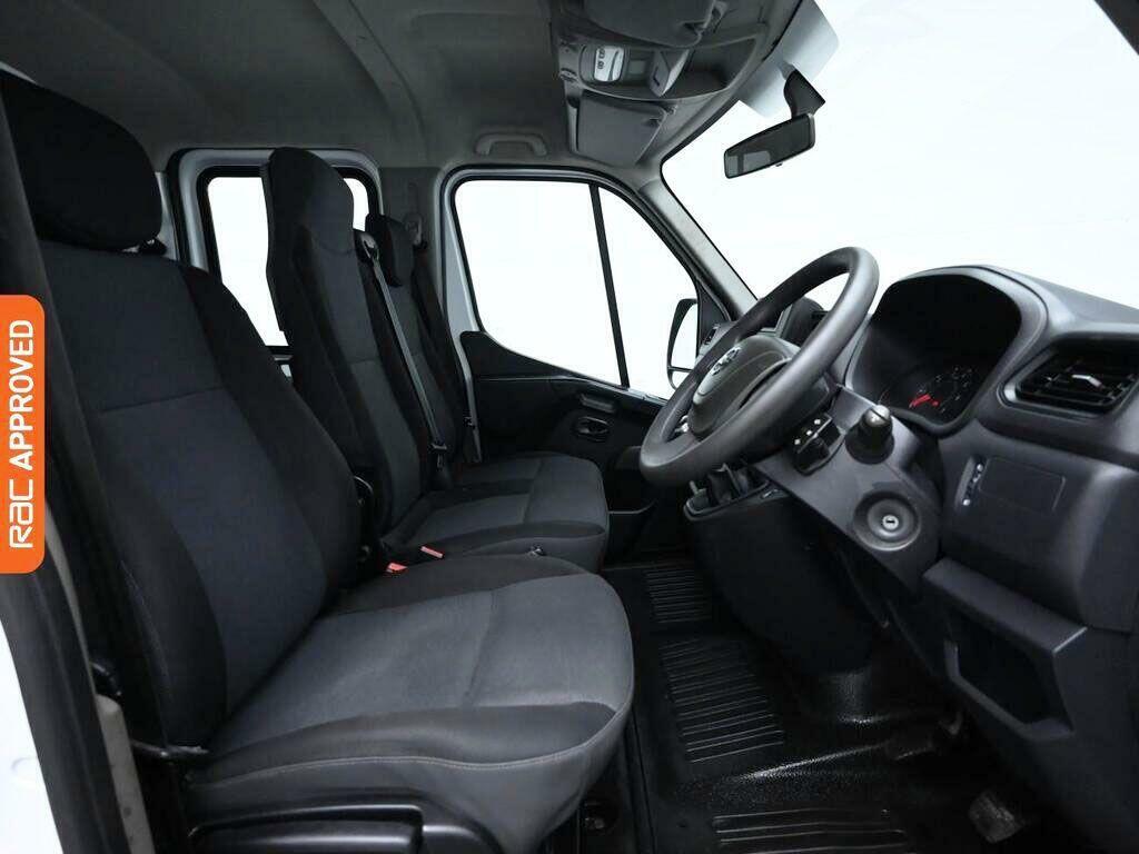 Nissan NV400 2.3 Dci 35 Tekna Dropside Fwd L3 White #2