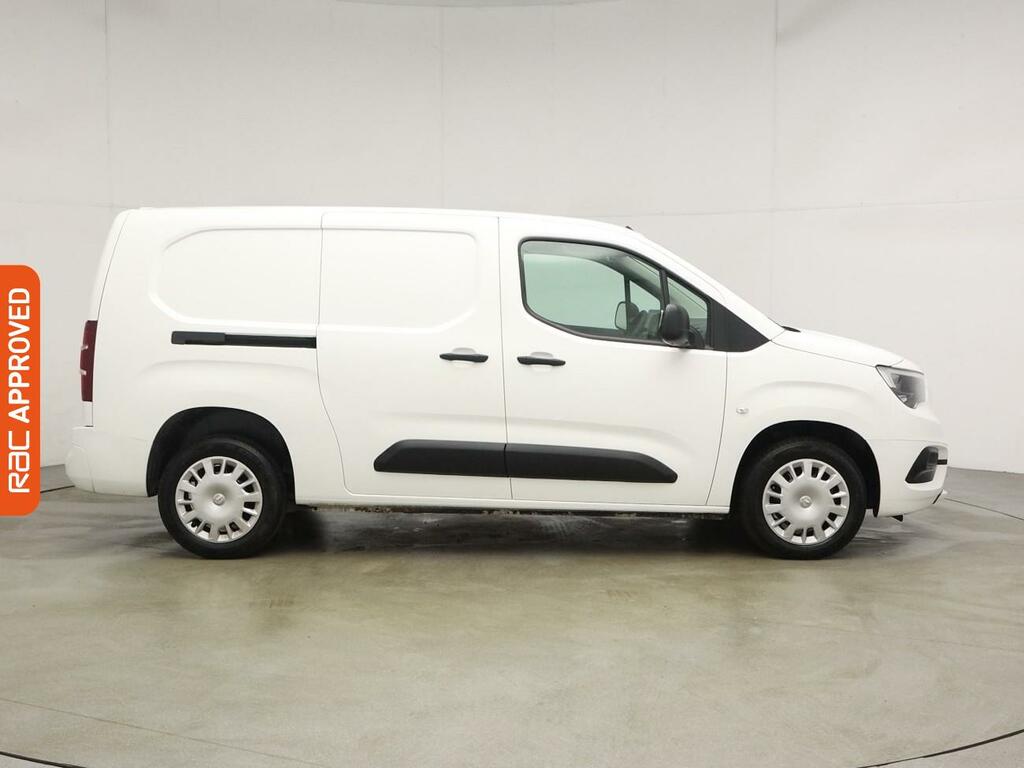 Vauxhall Combo 1.5 Turbo D 2300 Sportive Panel Van 6Dr Man White #5