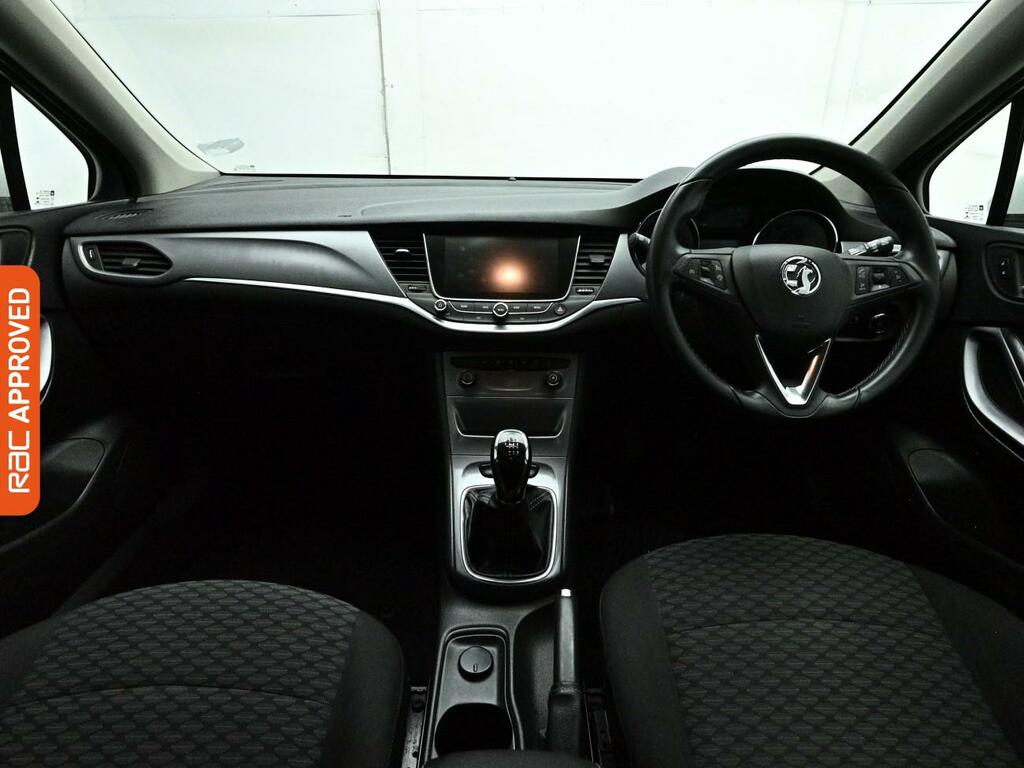 Vauxhall Astra 1.4I Turbo Tech Line Hatchback E White #2