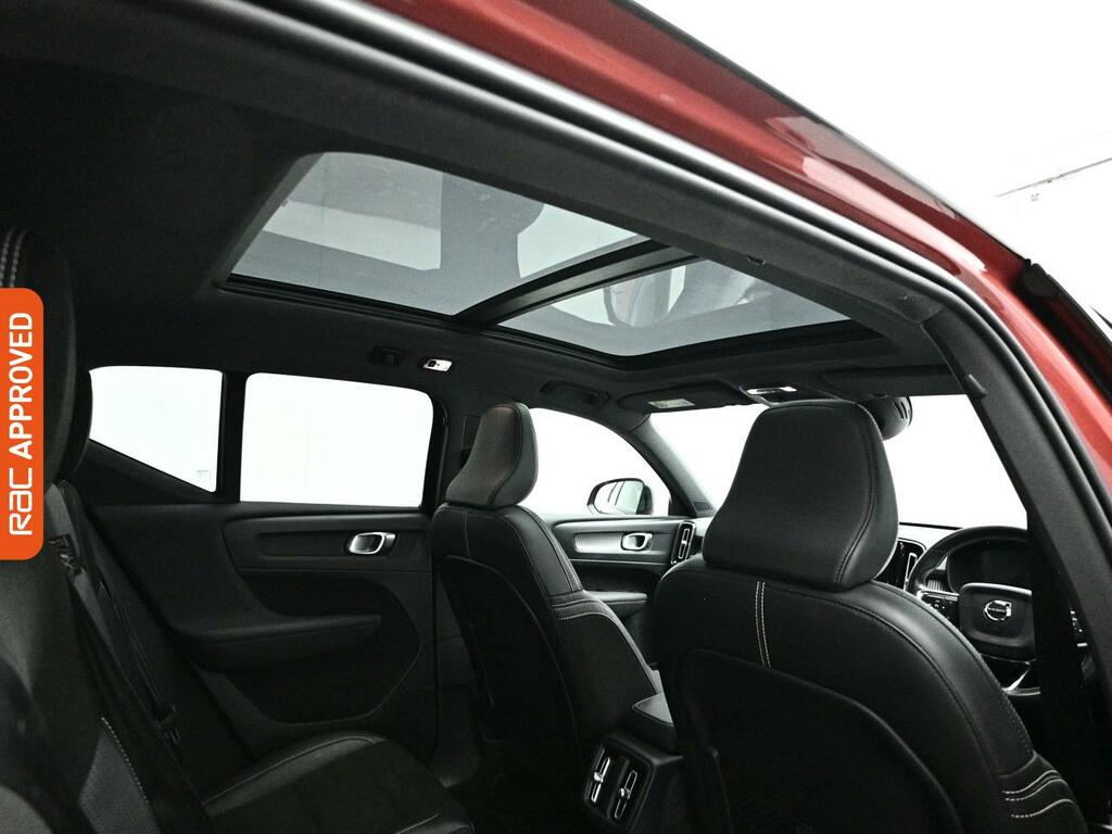 Volvo XC40 1.5 T3 R-design Pro Suv Euro 6 KV20VMR Red #3