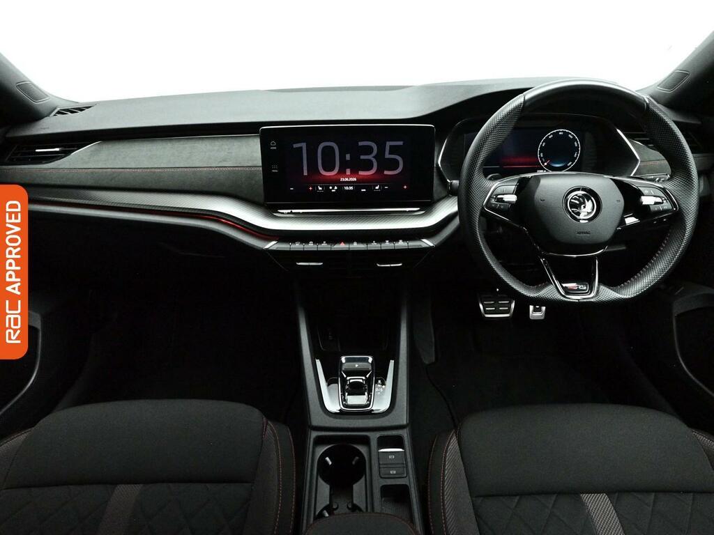 Skoda Octavia 2.0 Tsi Vrs Hatchback Dsg Euro 6 Ss YW23OVP White #2