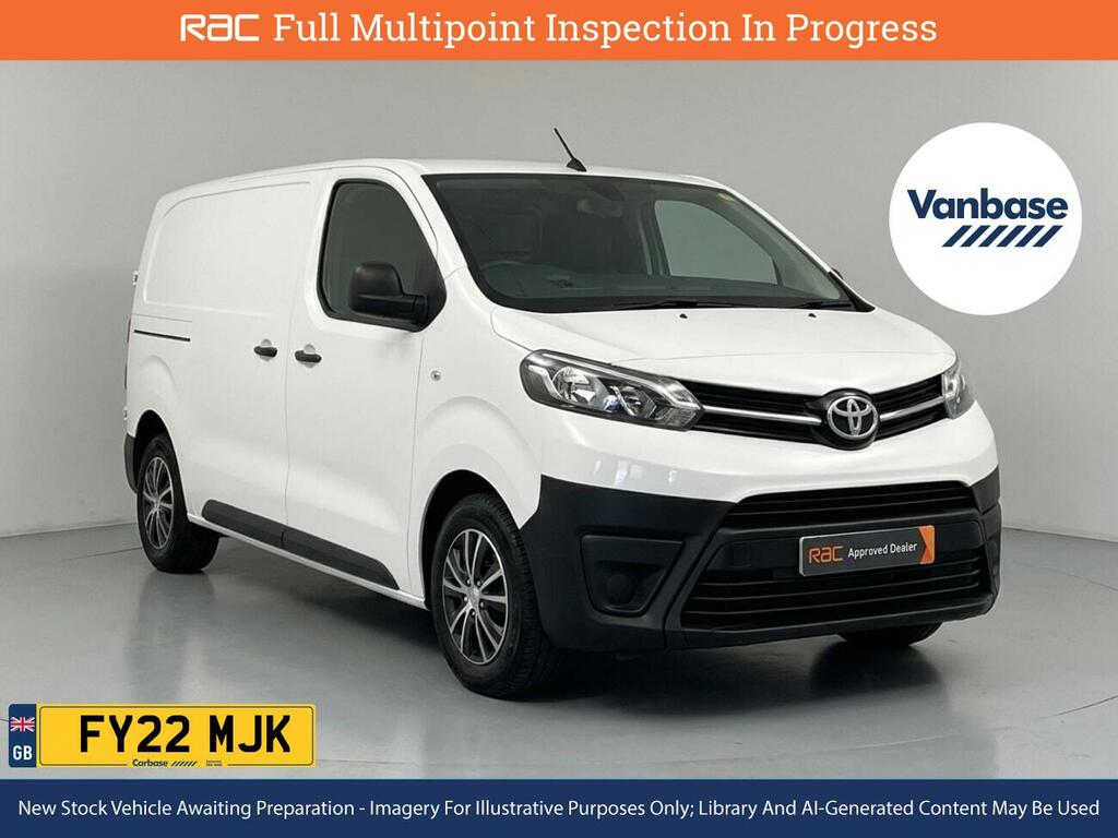 Toyota PROACE 75Kwh Icon Medium Panel Van 6Dr Mwb White
