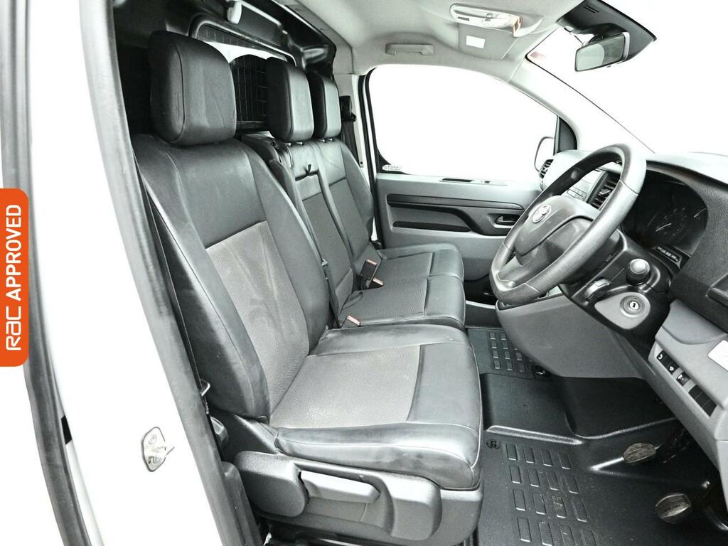 Toyota PROACE 2.0D Icon Long Panel Van 6Dr Lwb Eur White #2