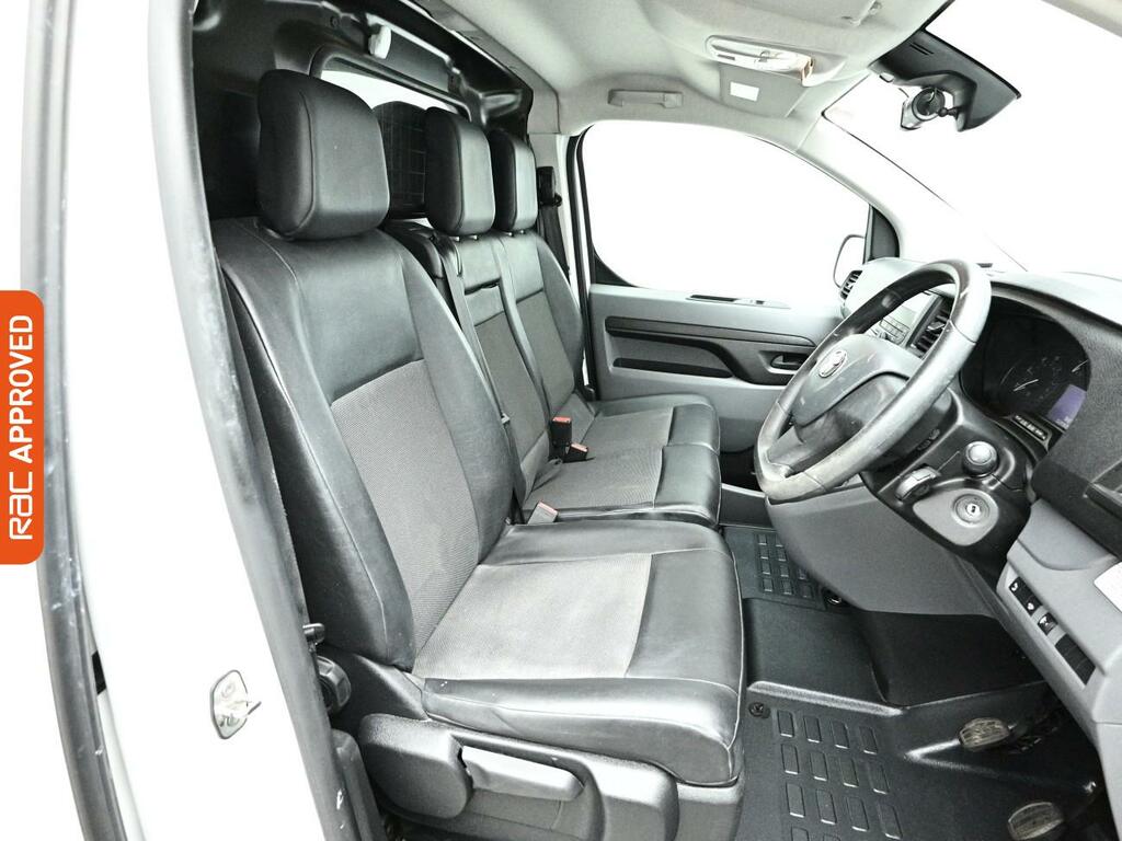 Toyota PROACE 2.0D Icon Long Panel Van 6Dr Lwb Eur White #2