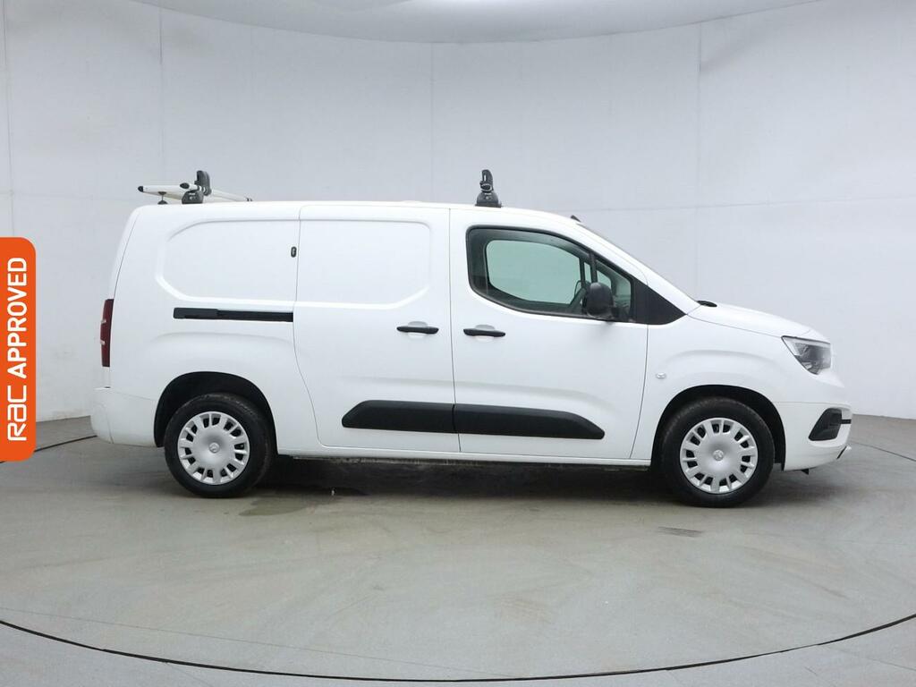 Vauxhall Combo 1.5 Turbo D 2300 Sportive Panel Van Man YP22CNA White #4