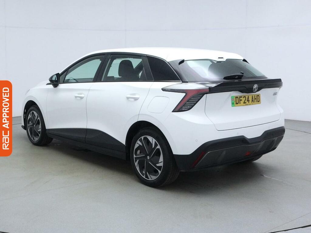 MG MG4 64Kwh Se Long Range Hatchback 2 DF24AHD White #4