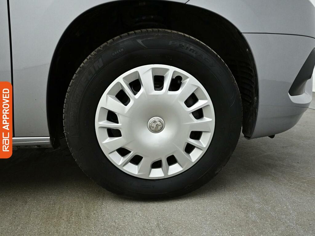 Vauxhall Combo Mpv LY25JVJ Grey #3